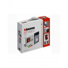 363911-Videofoon kit BTicino met geheugen en wifi Linea 3000 + Classe 300-BTicino